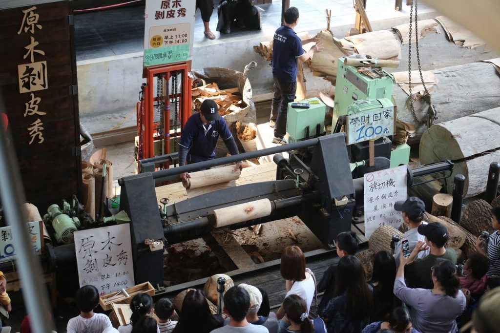 免費也能玩得超有感！南投「木業展示館」掀起暑假家庭熱潮