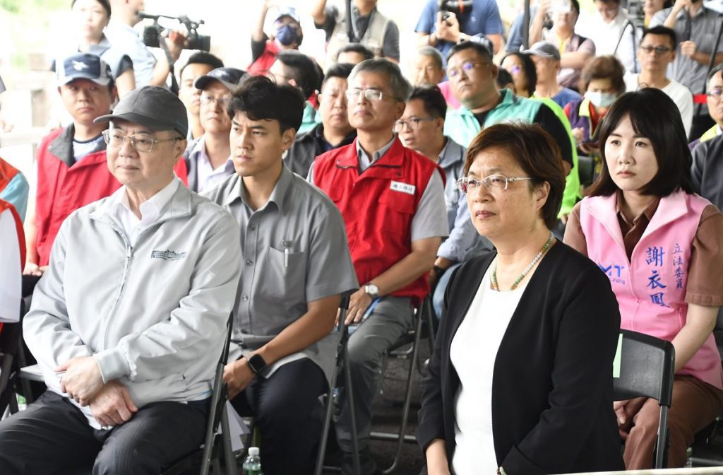 卓揆視察彰化芬園貓羅溪改善工程  王惠美縣長爭取建設經費