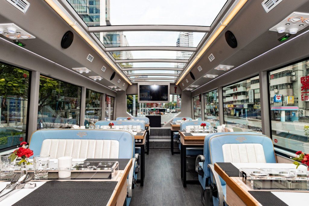 台北市雙層觀光餐車3週年!餐點夢幻升級  推出壽星、包車及限量優惠