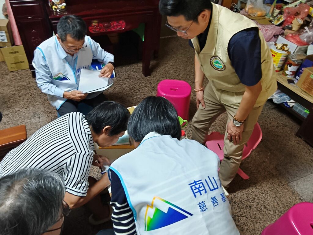 屏縣府攜手南山人壽慈善基金會推微型保險　助弱勢理賠金額突破千萬