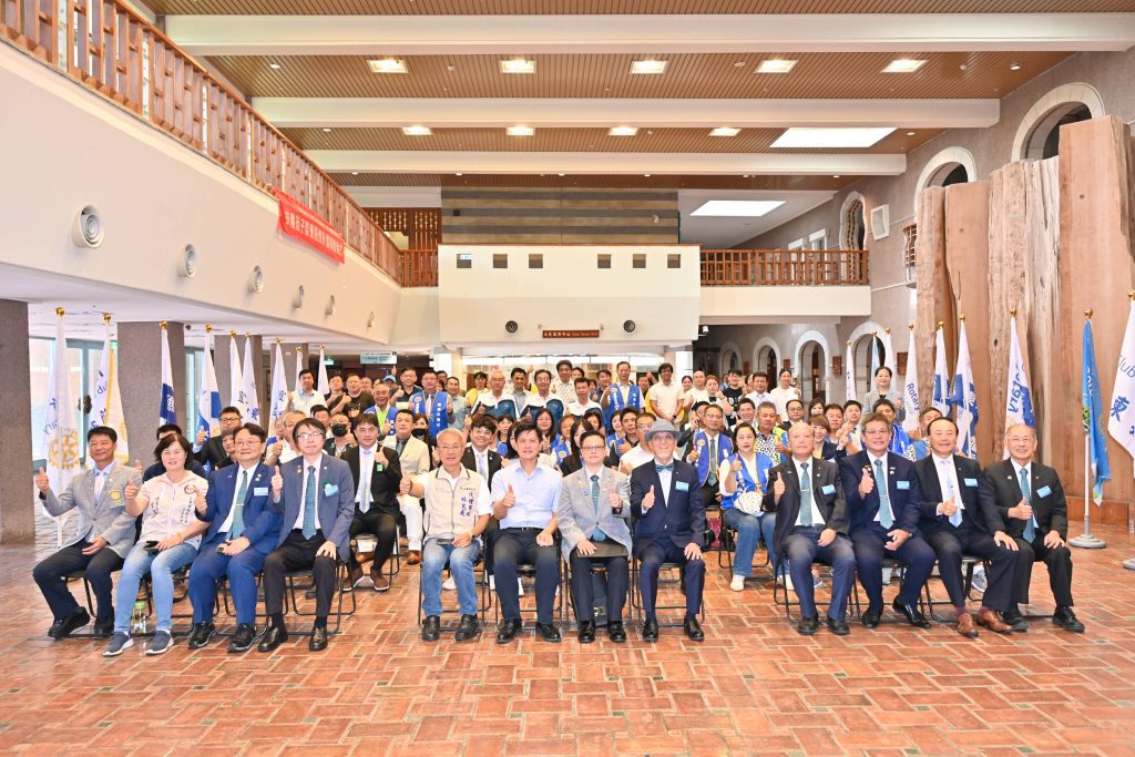 回饋社會關懷教育  羅東扶輪社結合社會資源捐款助清寒