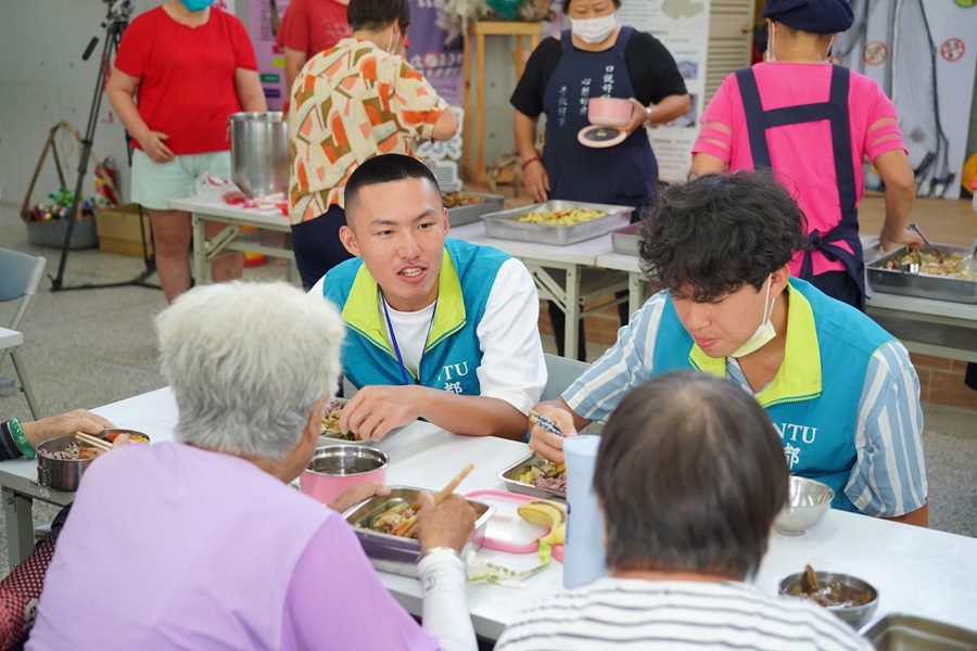 青年學子農村深度體驗 跨世代綠色照顧之旅