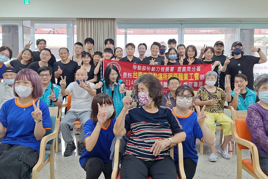 跨界貢獻！　雲嘉南「健身教練養成班」結訓　準教練投入高齡社會服務實現學用合一與社會關懷