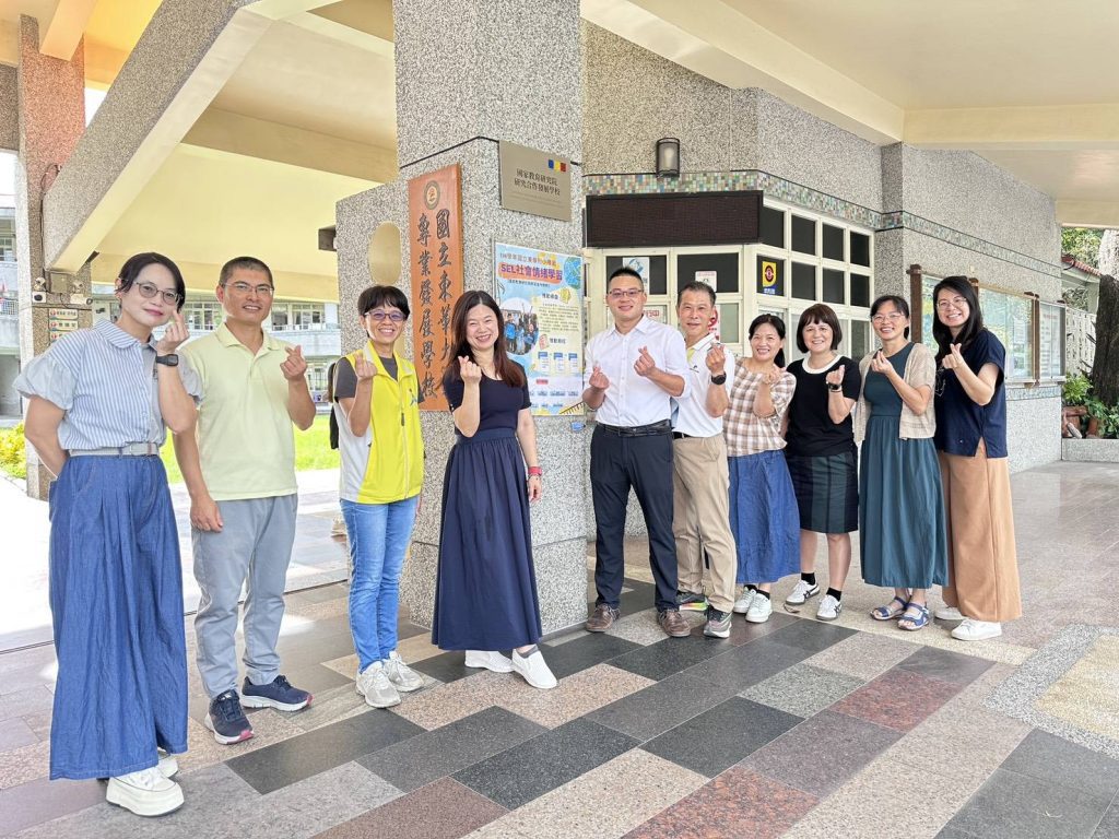 東華附小推動「閱讀×SEL」課程　獲國教院授牌[研究合作發展學校]