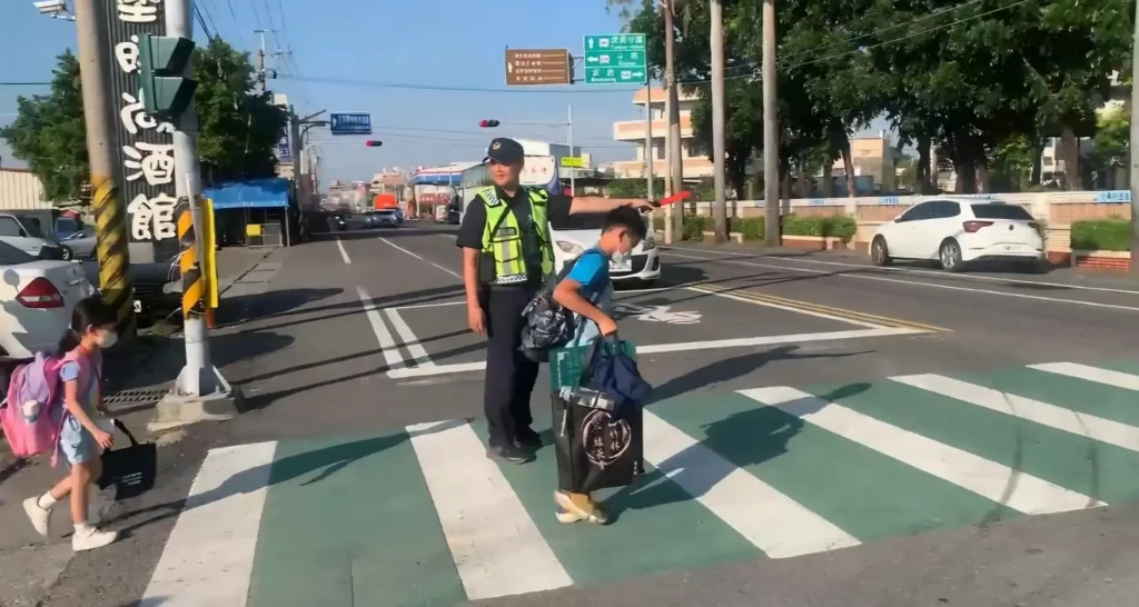 開學日虎警啟動護童專案   給孩子最安全的保護