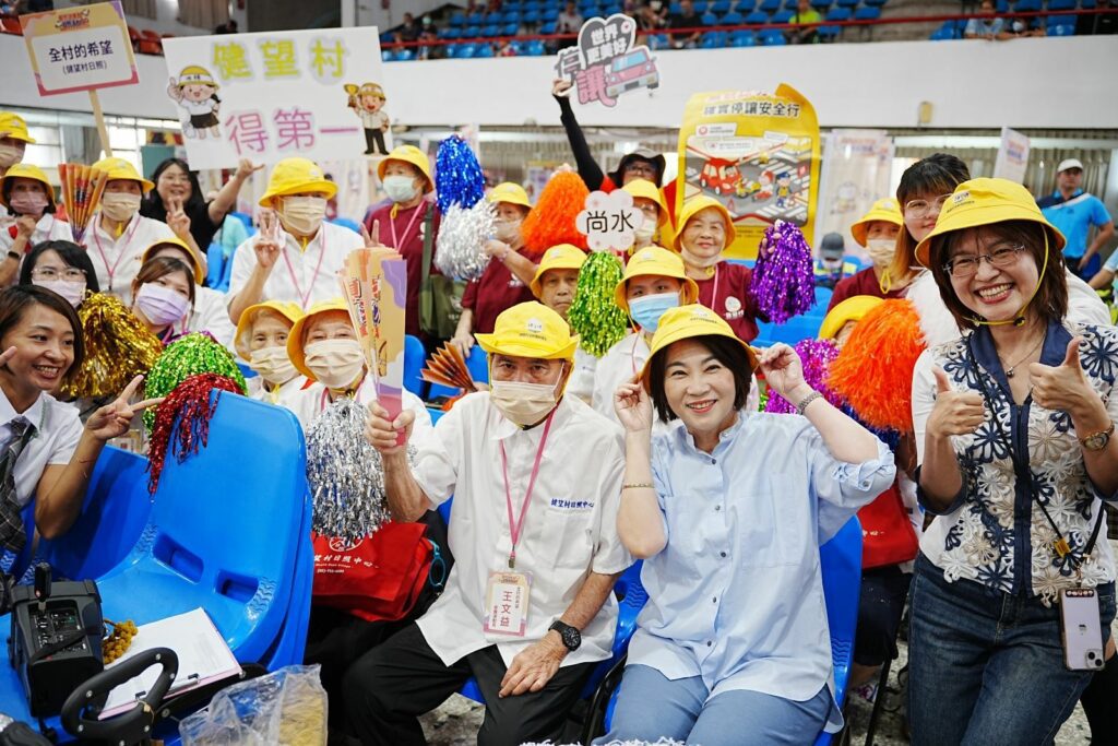 屏縣日照運動會登場  潮州高中長輩齊聚展現活力