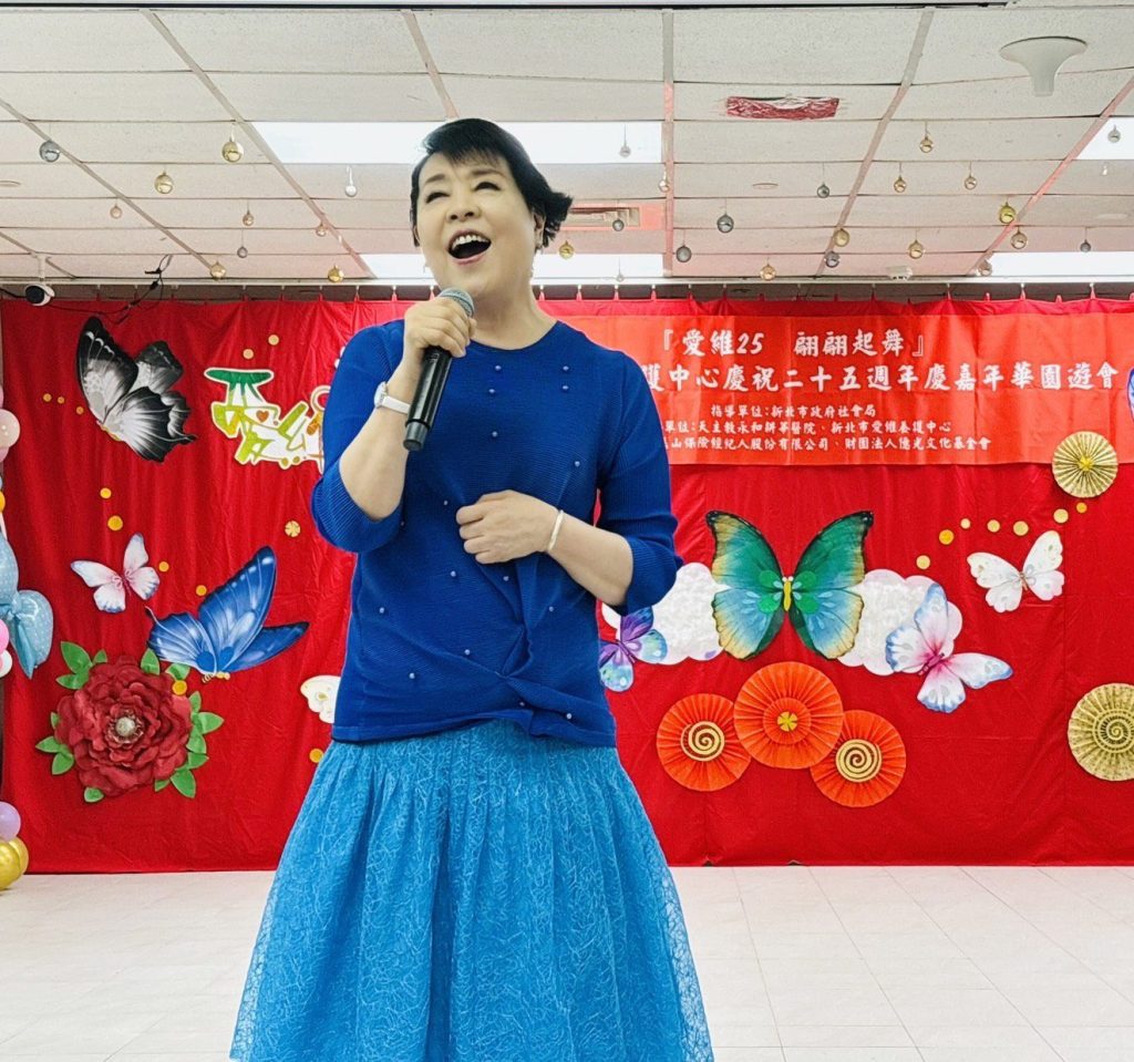 9/27午兩點半慈濟宜蘭園區「歡唱滿人間」 簡文秀返鄉歌中秋！