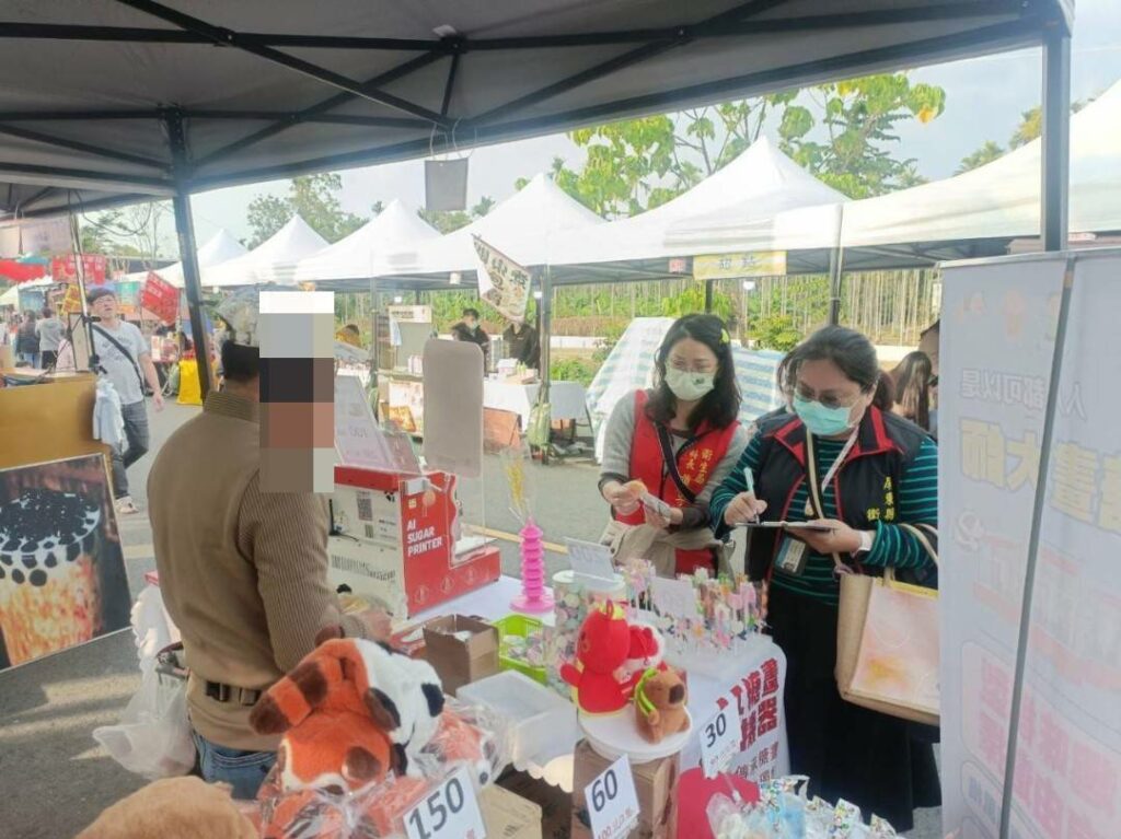 屏縣府加強各鄉鎮春節市集食安宣導　以維護民眾飲食安全