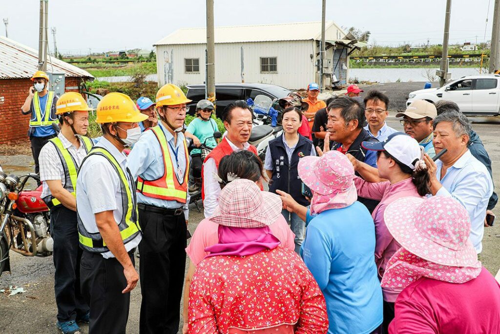 颱風重創養殖業　翁章梁關心業者及電力復原進度