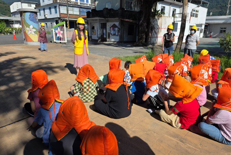  花蓮3鄉鎮6校進行地震及堰塞湖疏散避難演練