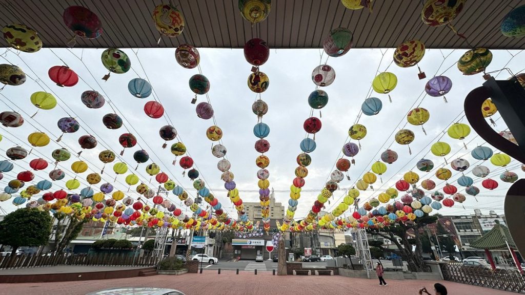 影音/二林鎮創意花燈彩繪比賽頒獎　千盞花燈齊亮美不勝收