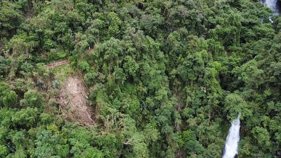 康芮颱風災情猶存！　五峰旗登山步道即日起長期休園