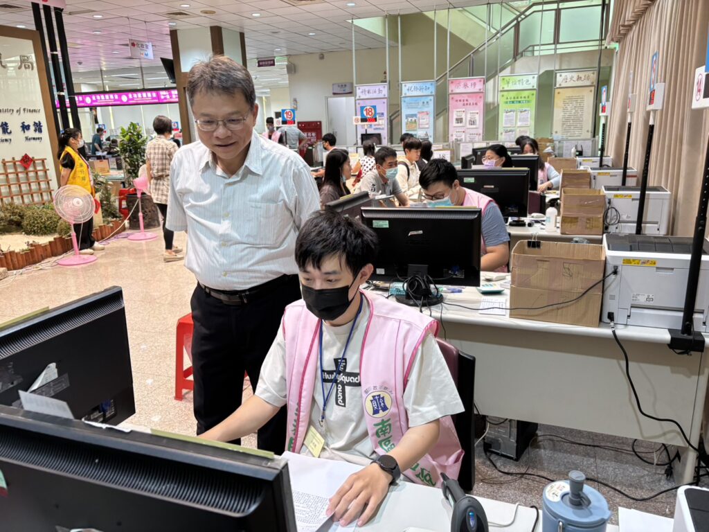 屏東大學會計系等同學組成納稅服務隊　20多年來服務無數鄉親