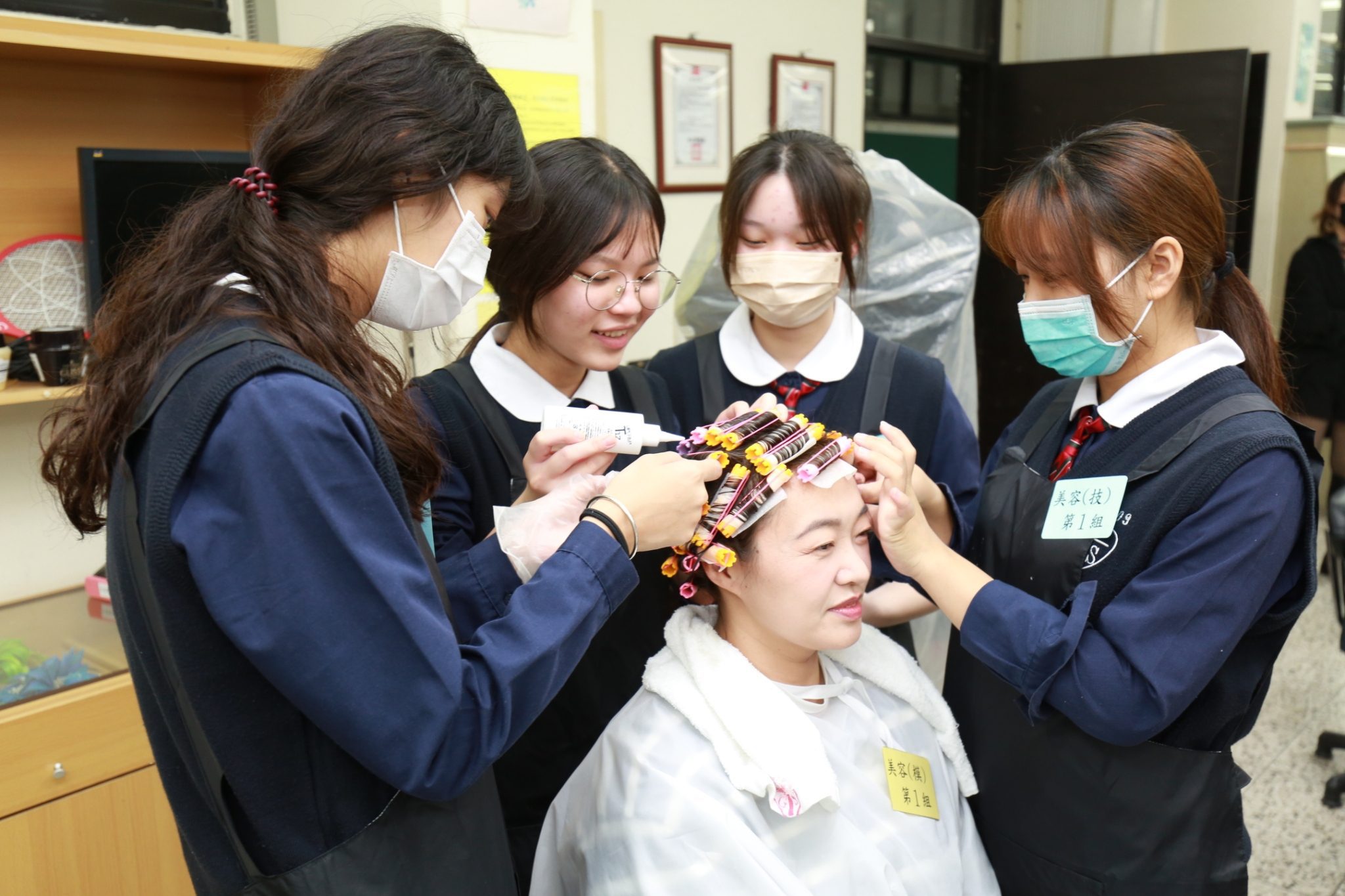 長榮女中新秘、燙髮大賽 「高」手過招有看頭