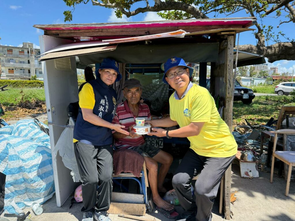 政壇金童×職場女傑　東海龍門天聖宮法親同修共譜信仰二重唱