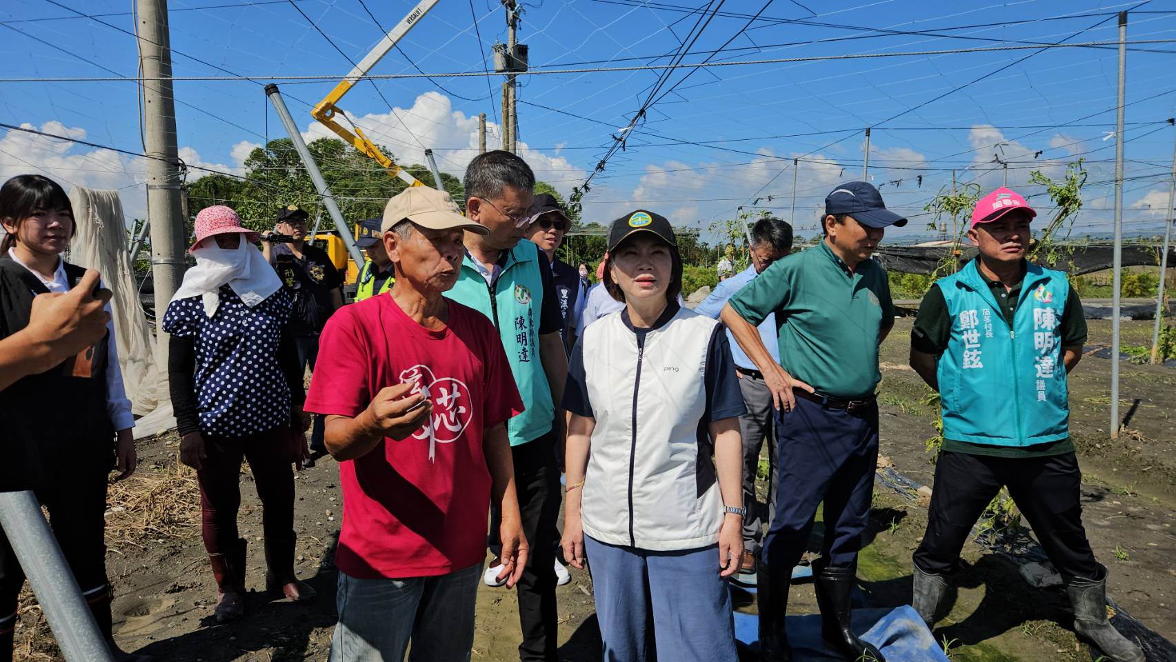 屏東農損嚴重農民哽咽　周縣長將全力爭取天災救助