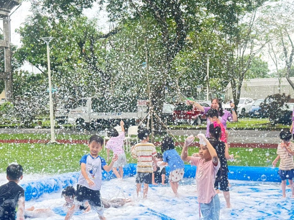 「玩轉屏東‧童享平權」微雨中的童樂派對