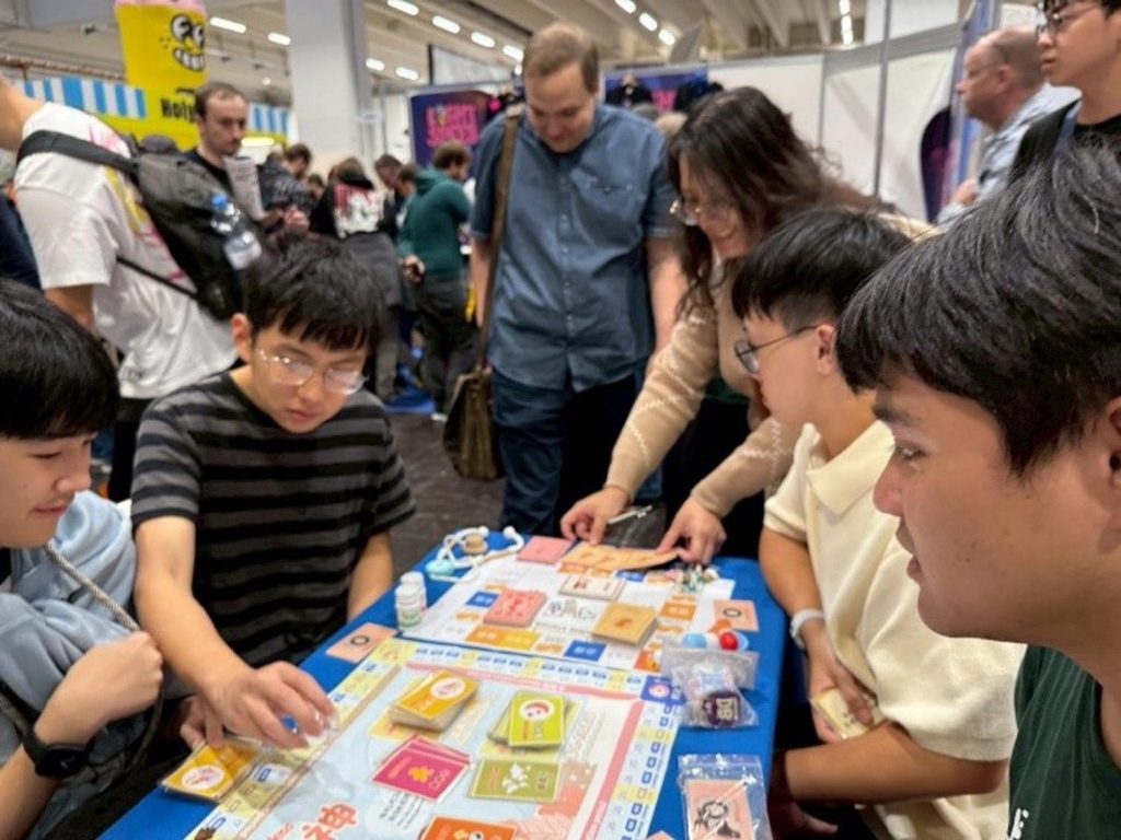 臨床思維變桌遊！ 樹人醫專研發「高危險妊娠照護遊戲」獲國際關注