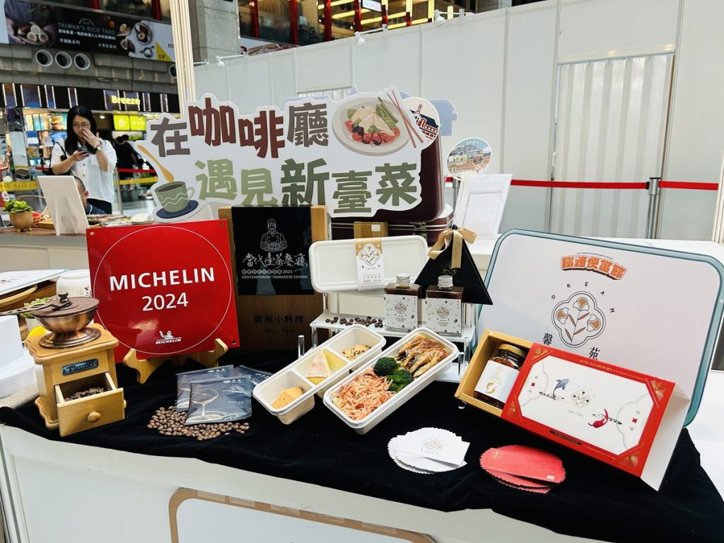 「馨苑小料理」台菜便當驚豔北部市場 搶搭閏六月補氣檔期 推出孝親限定禮盒 傳遞節氣祝福