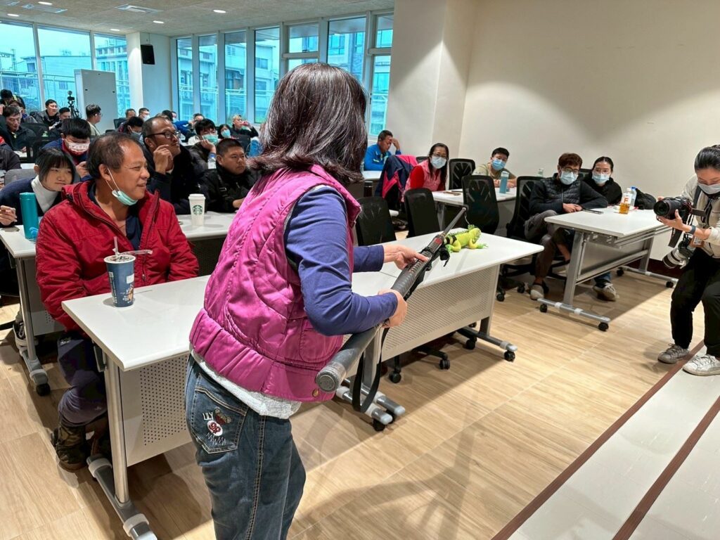 屏縣115年綠鬣蜥移除教育訓練 10月9日起開放報名