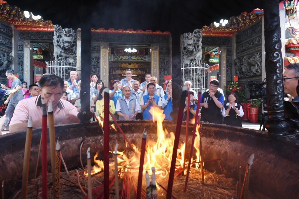 恩主公聖誕摎愛化做行動　苗栗玉清宮捐贈500萬助弱勢與救災