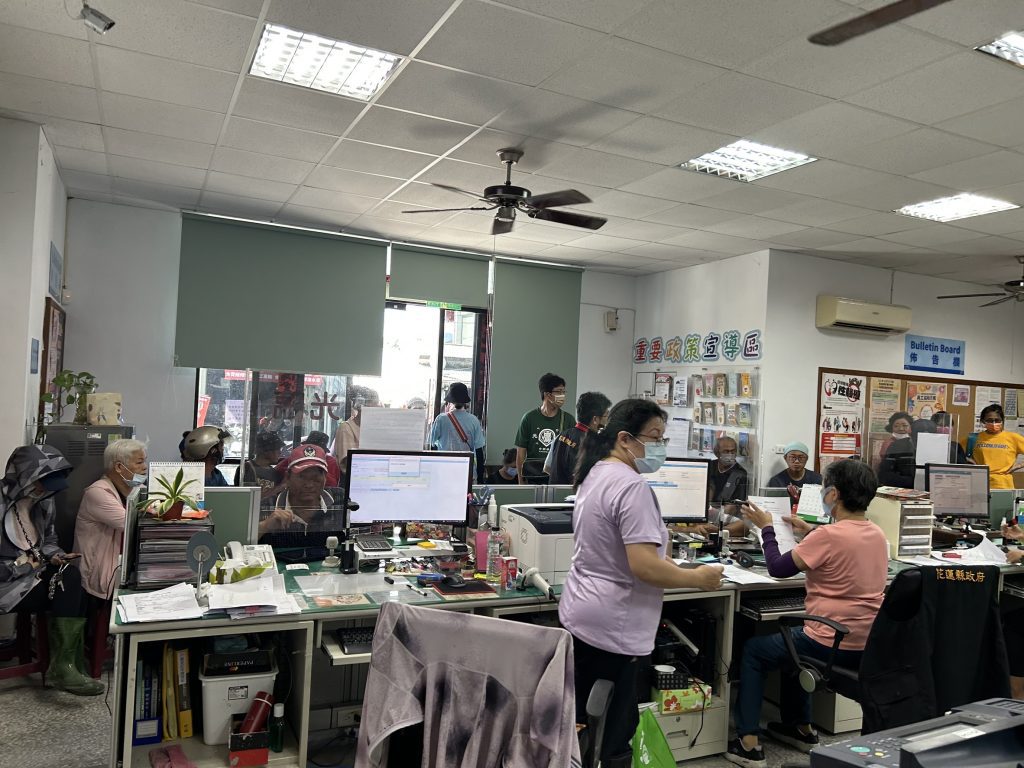 協助光復鄉災民戶政服務 縣府進駐一站式服務站及加開光復戶政櫃台