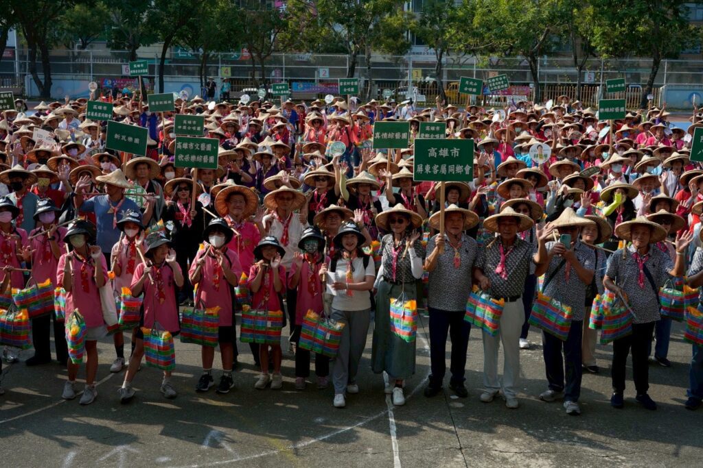 震天！高雄「風戰鼓神四甲子」 千人挑擔從護糧到祈福