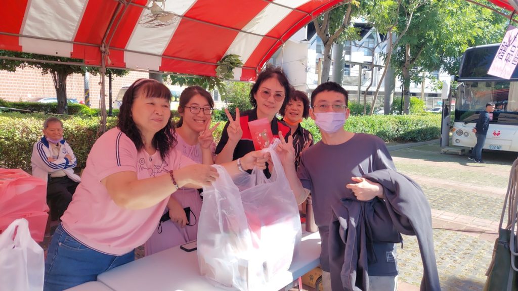 影音/昱州號捐血再創爆滿盛況！ 現埸擠滿排隊人潮千袋熱血暖流湧入