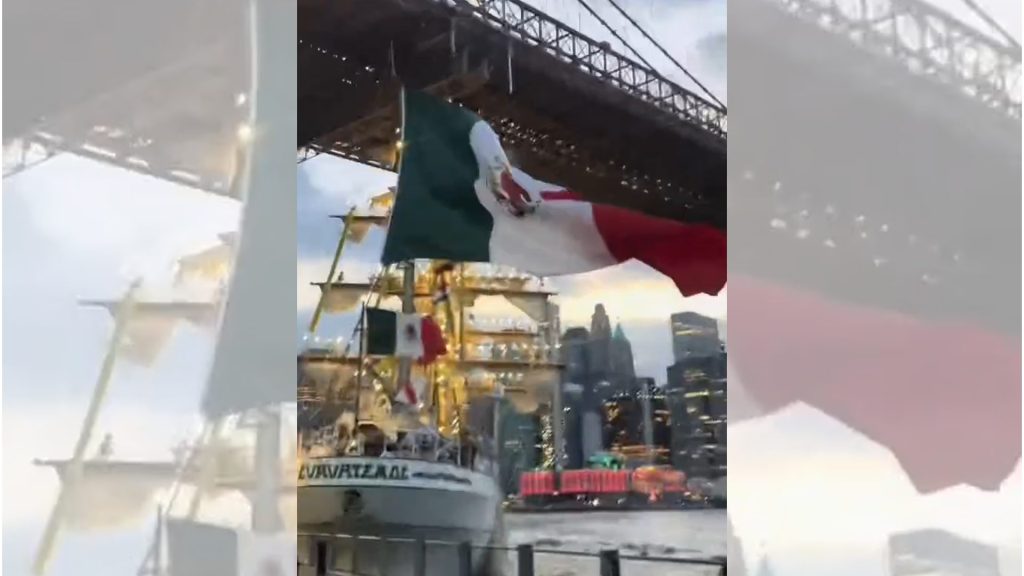 影音/墨西哥海軍帆船撞上紐約布魯克林大橋