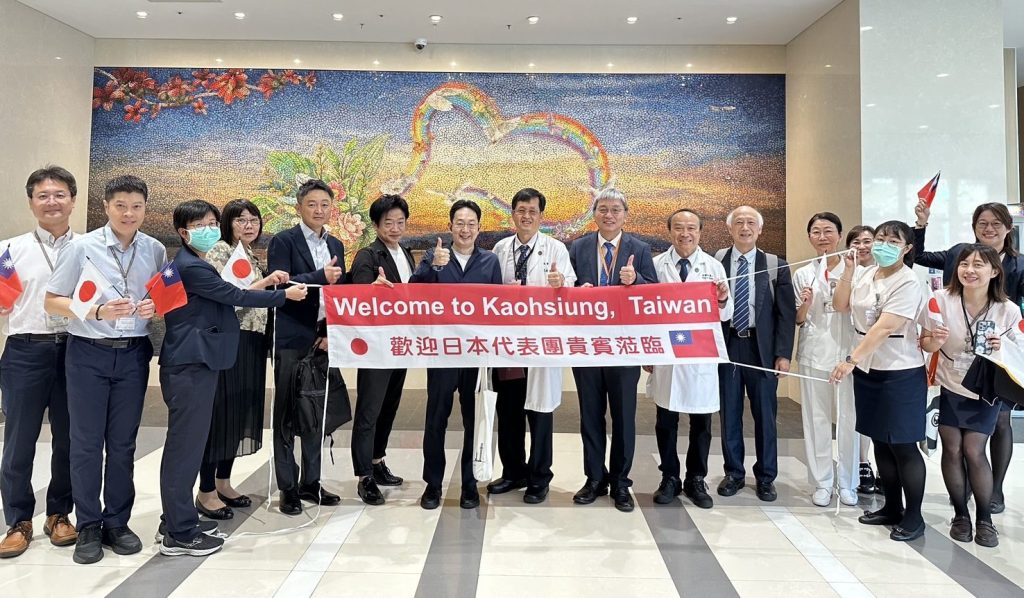 小港醫院攜手日本醫界專家　共議高齡照護與永續健康藍圖