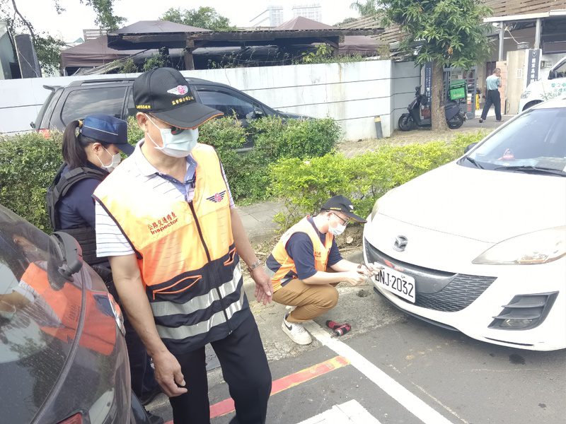 高市監理所運用高科技執法 查獲二偽造車牌