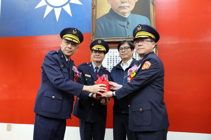 陳其邁主持分局長交接典禮，高雄治安滿意度創歷史新高