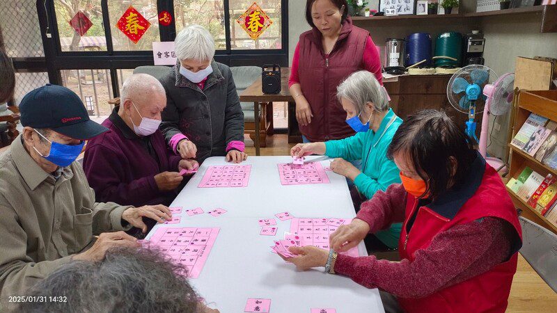 「歡樂小龍年，長輩喜團圓」-仁愛之家春節趣味活動，暖心迎新年！