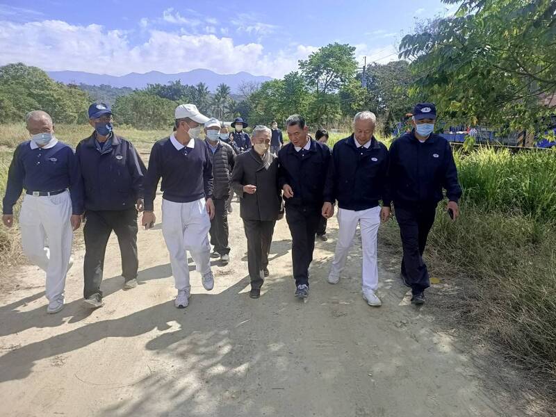 大愛無疆，慈悲志工三週不休為災民修築重建家園