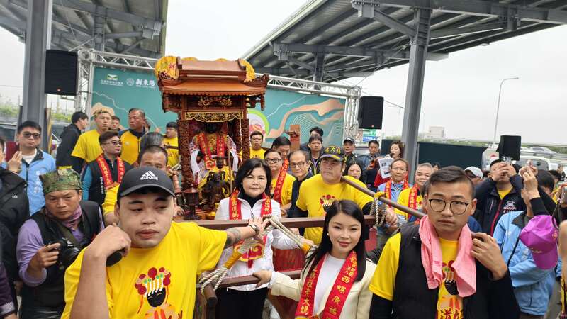 「媽祖駕道」啟程 張麗善縣長：行車不分神、不疲勞