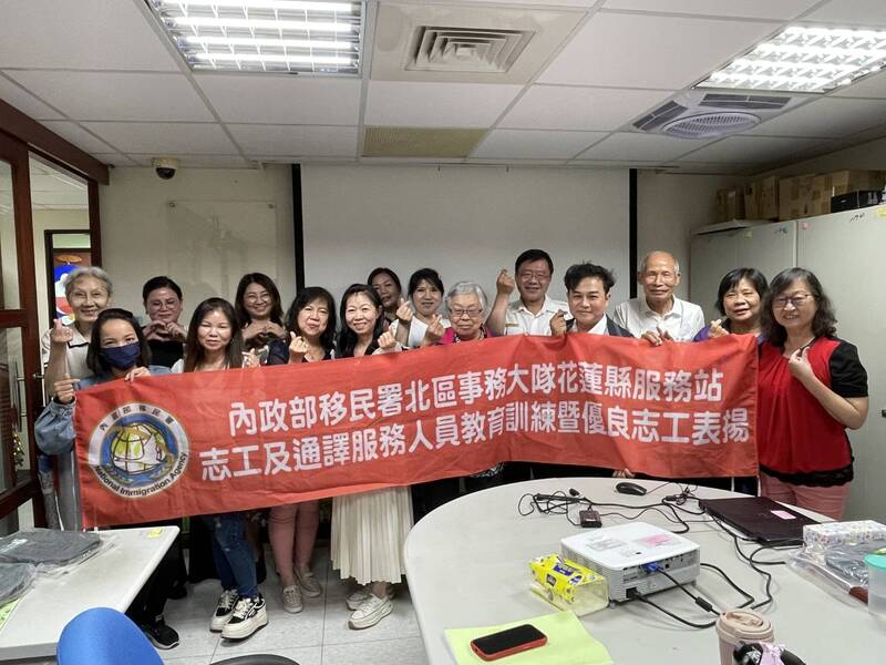 新住民落地生根背後的無名英雄──通譯志工默默守護十年