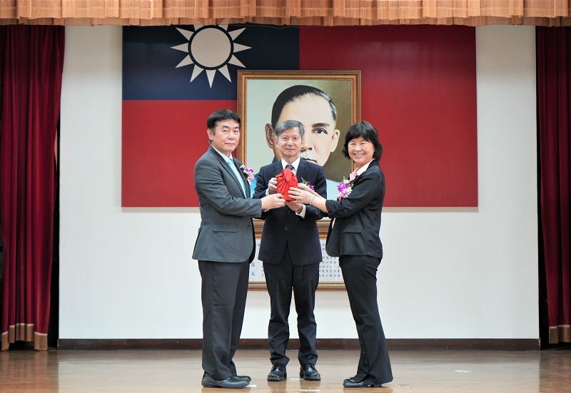 張淑娟接任臺中關關務長 宣示推動智慧便民、打造有溫度的海關服務