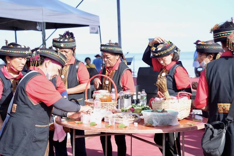 滿州鄉「八八灣山海原祭憶」熱鬧登場 吸引逾2千人共襄盛舉