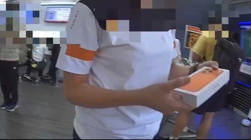 港灣新聞網 / 高雄鼓山警20分鐘尋回手機 首賣日誤丟險釀高額賠償