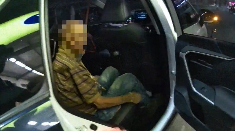 港灣新聞網 / 屏東萬巒警助迷途阿公返家 警民協力展現溫情守護