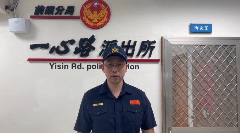 港灣新聞網 / 高雄前鎮天山路與嘉陵街口機車擦撞 兩騎士送醫無大礙