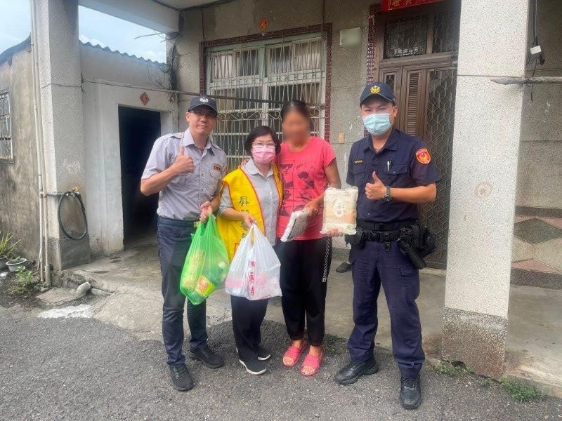 家庭突變故陷困境　東港警主動關懷送愛心