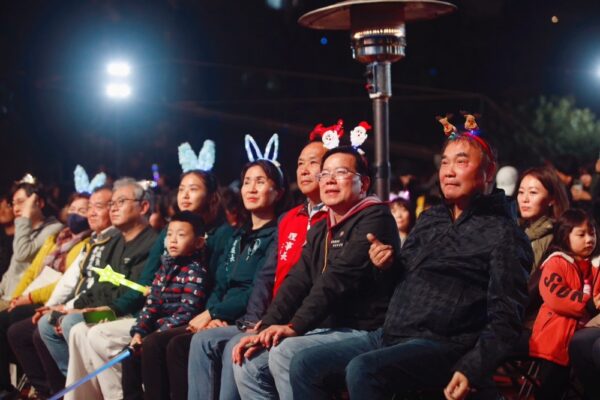 苗栗耶誕城連四天演唱會   超過萬人齊聚竹南運動公園共度平安夜