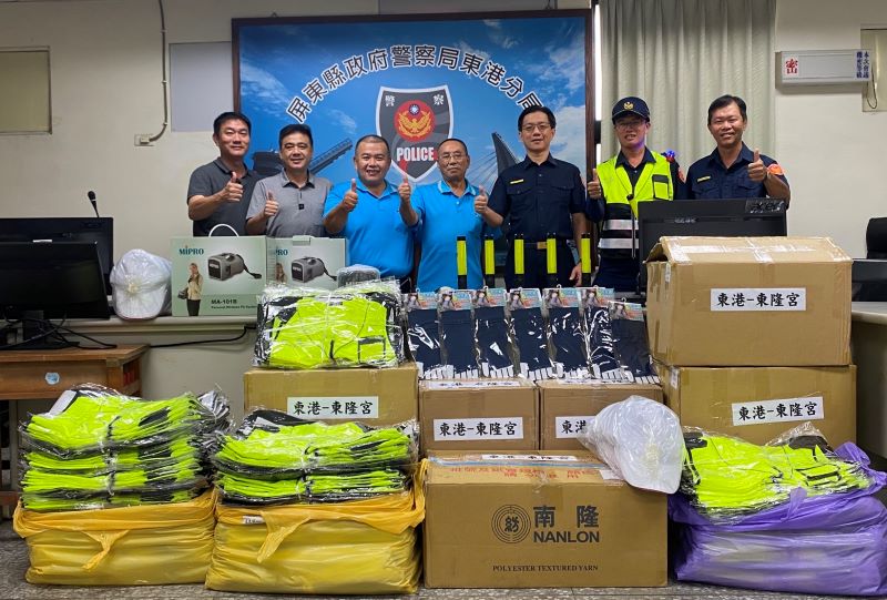 迎接東港東隆宮平安祭典　東隆宮特慰問東港警及協勤民力勤務辛勞