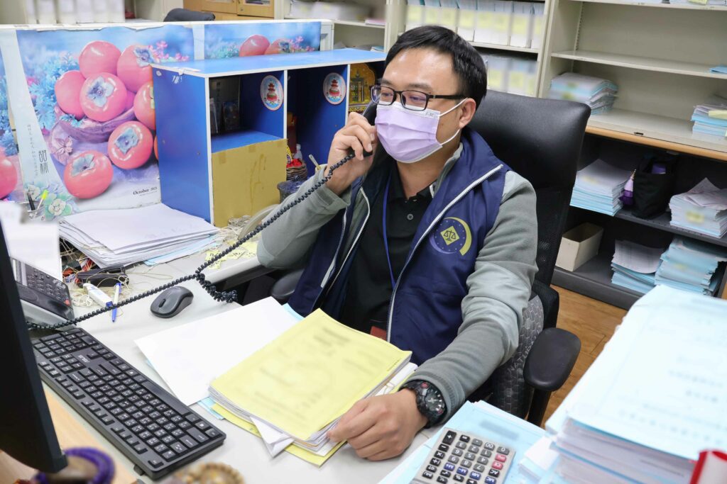 男子拒絕酒測過七年仍被強力執行　與其母共同努力終於在過年前繳清罰單