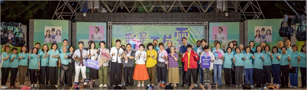 親子音樂會 簡文秀與民眾嗨唱「螢火蟲之歌」