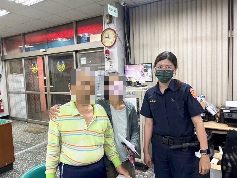 八旬失智翁迷途　里港暖警助團圓