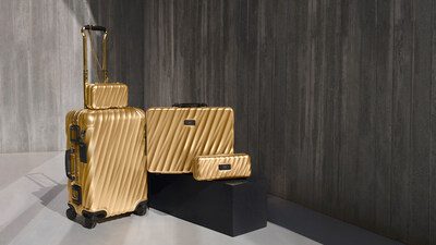 TUMI 發行 50 週年限量版黃金系列