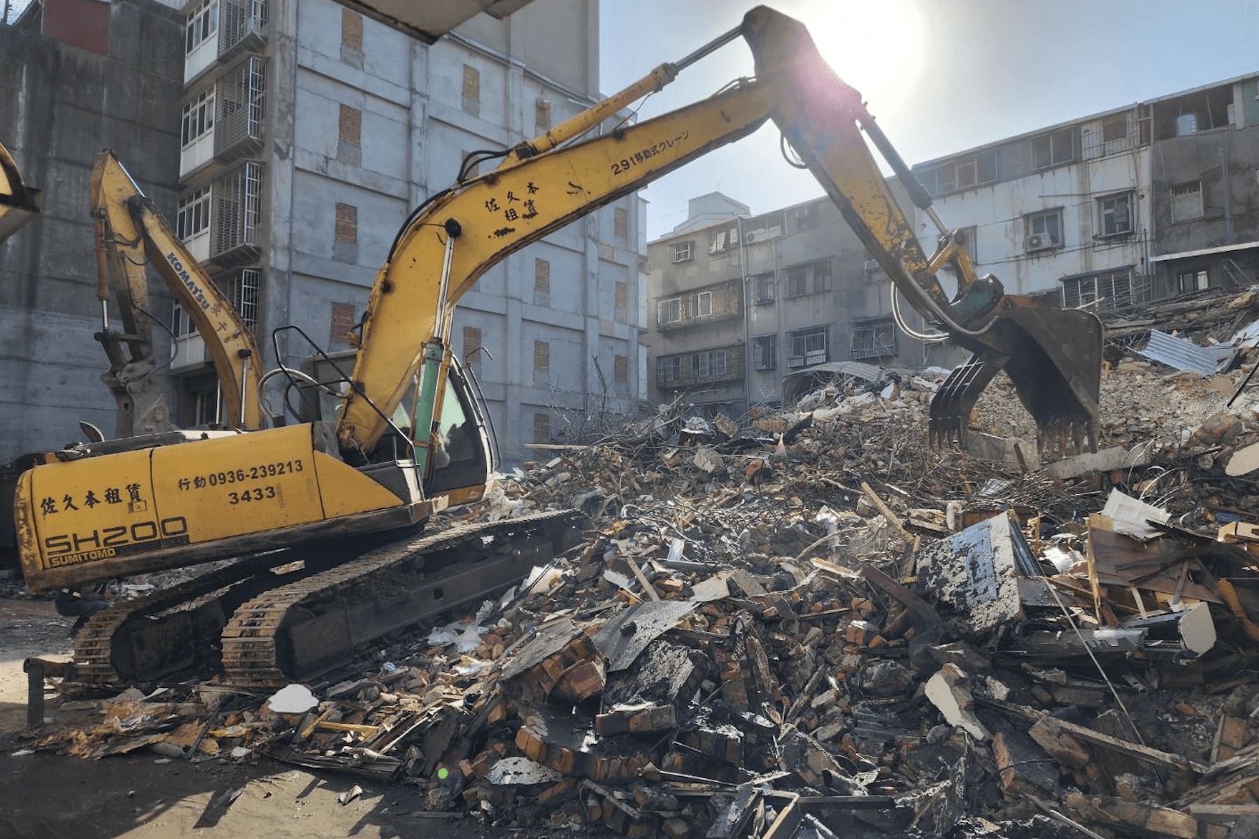 六張街突發建築毀損     新北市府火速應對     確保居民安全