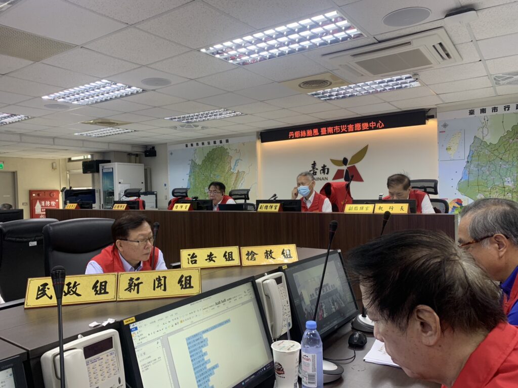 臺南市災害應變中心調整為二級一階開設　黃偉哲市長要求各區加速災後復原